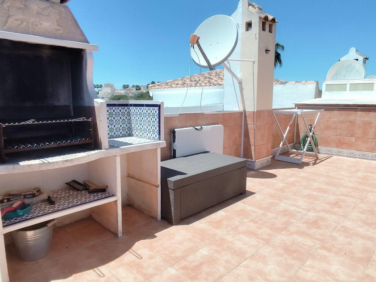 4 Bed Detached Villa in Orihuela Costa
