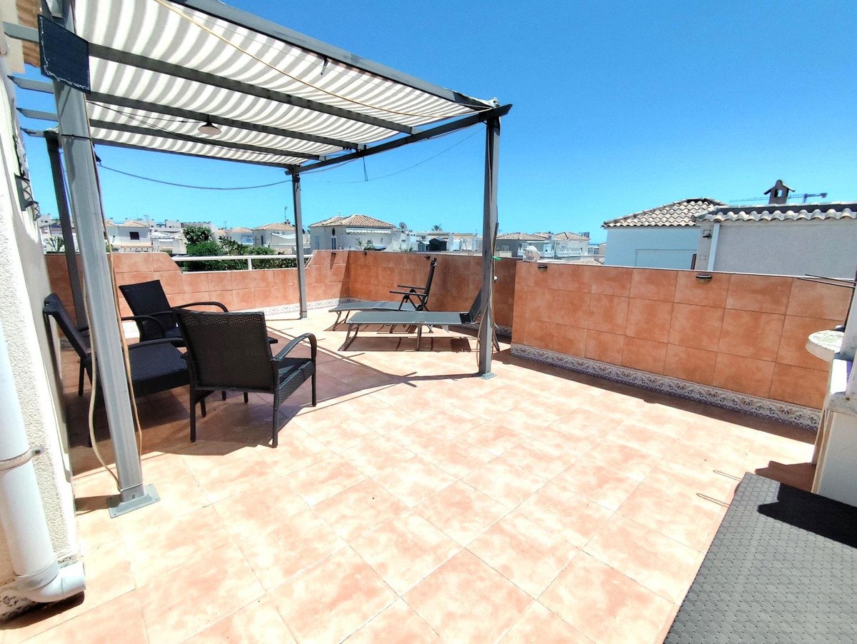 4 Bed Detached Villa in Orihuela Costa
