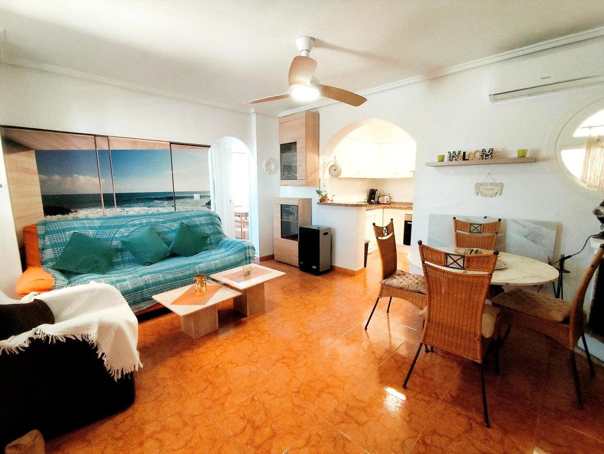 4 Bed Detached Villa in Orihuela Costa