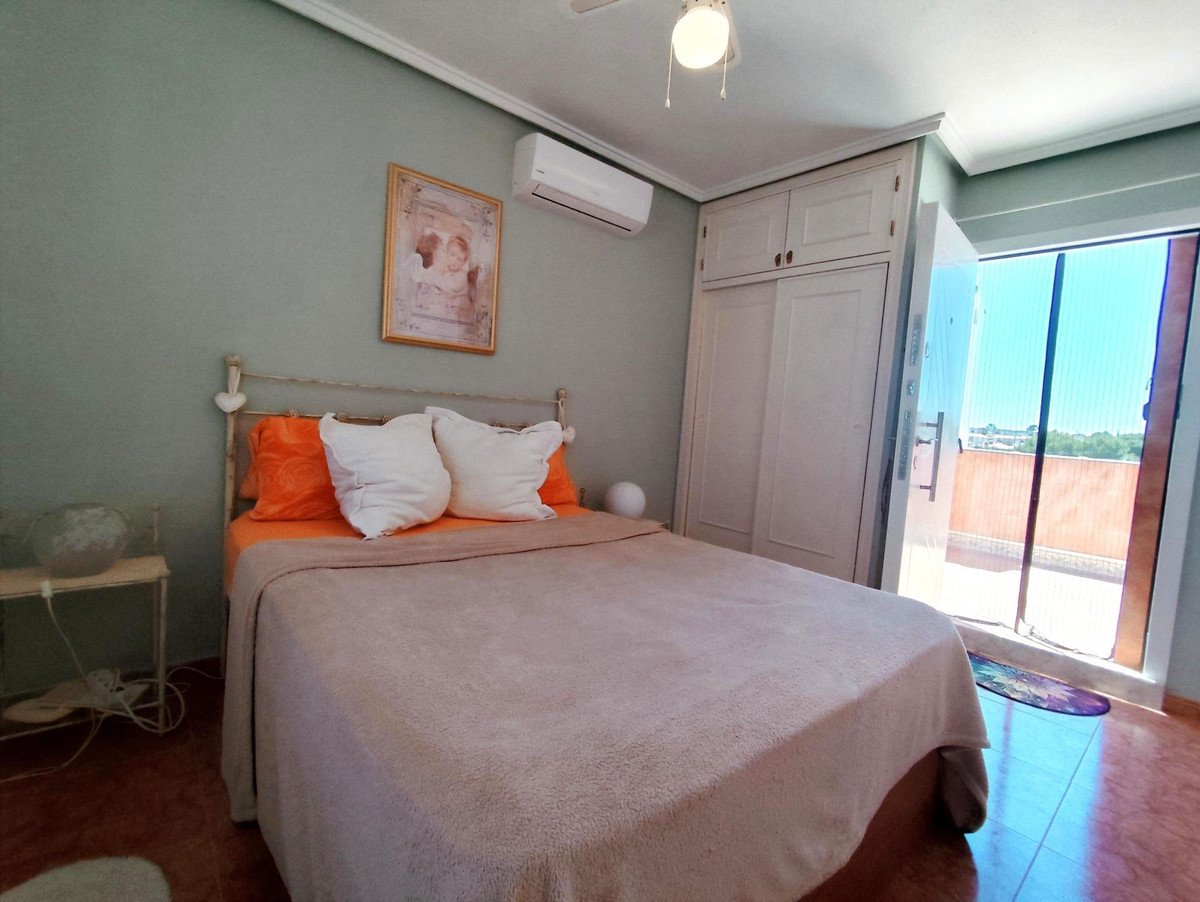 4 Bed Detached Villa in Orihuela Costa