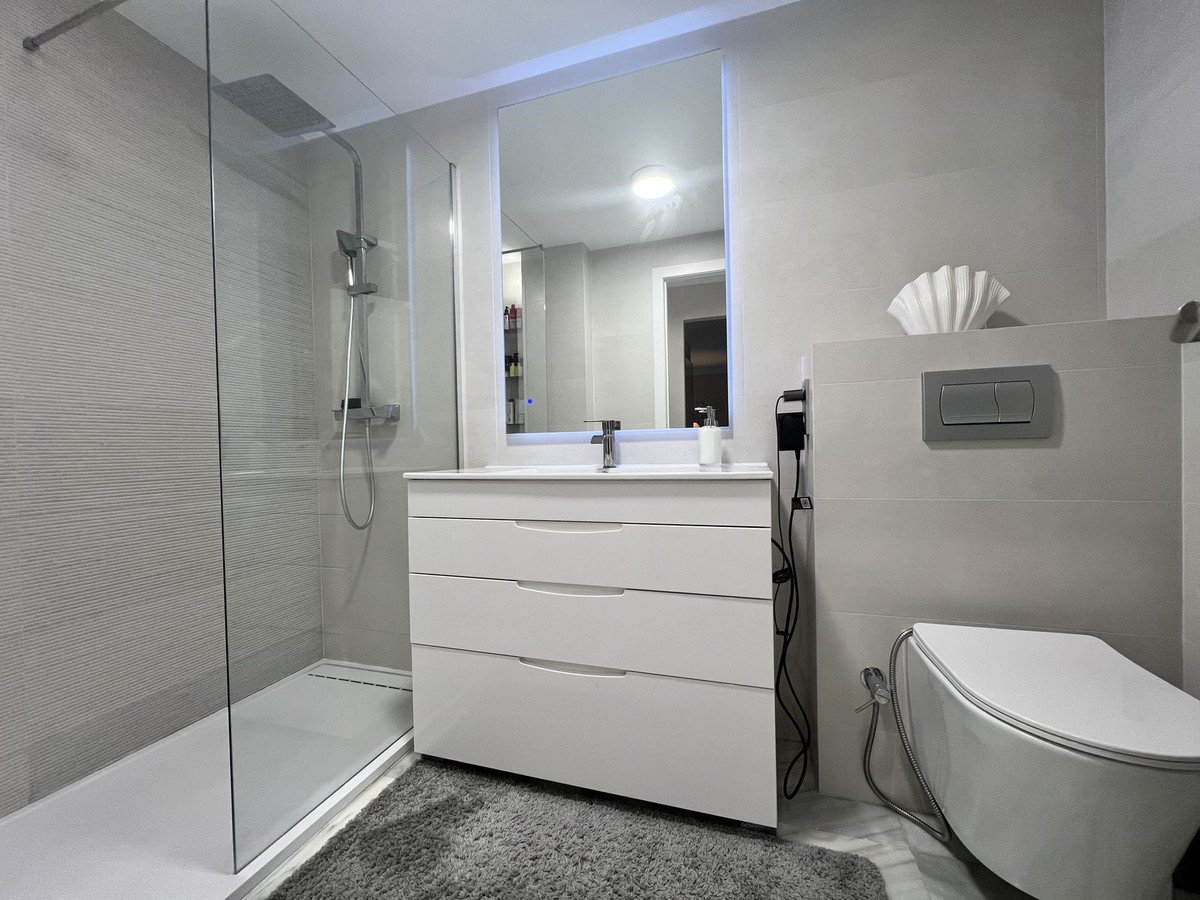 1 Bed Middle Floor Apartment in Benahavís