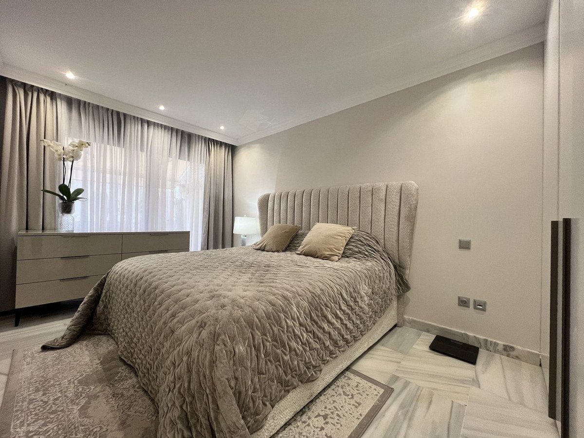 1 Bed Middle Floor Apartment in Benahavís