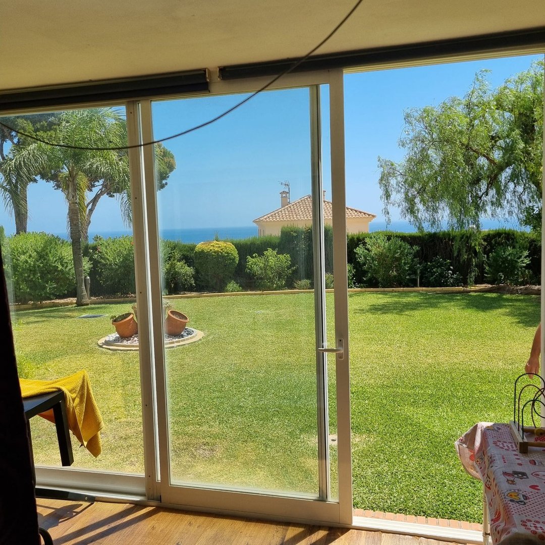 2 Bed Ground Floor Apartment in Riviera del Sol