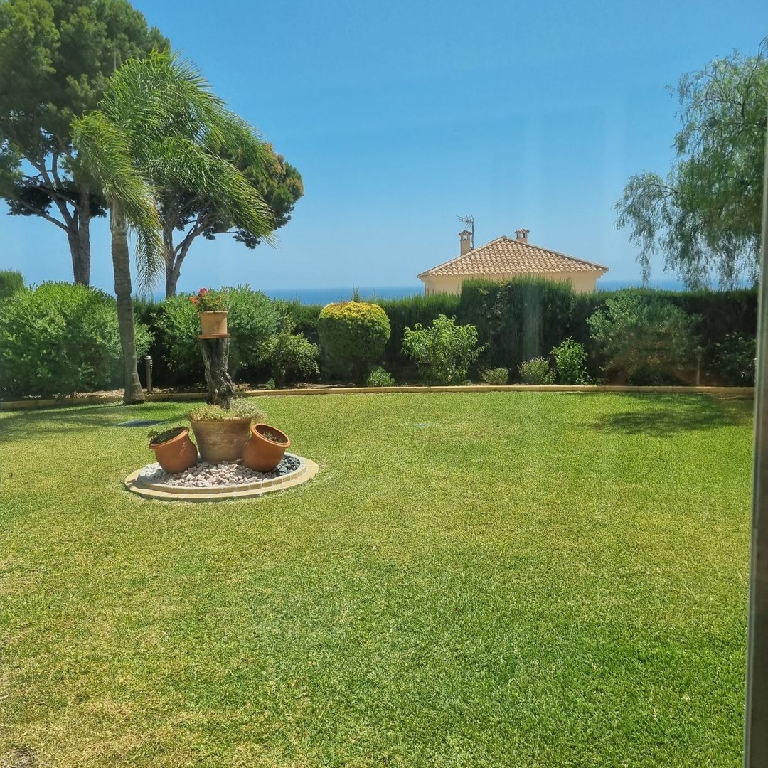 2 Bed Ground Floor Apartment in Riviera del Sol