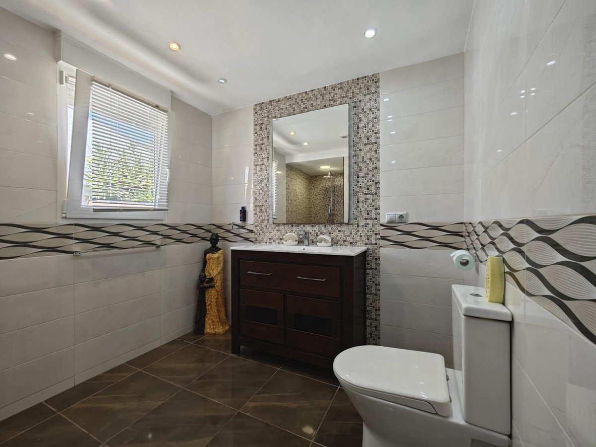 2 Bed Detached Villa in Orihuela Costa