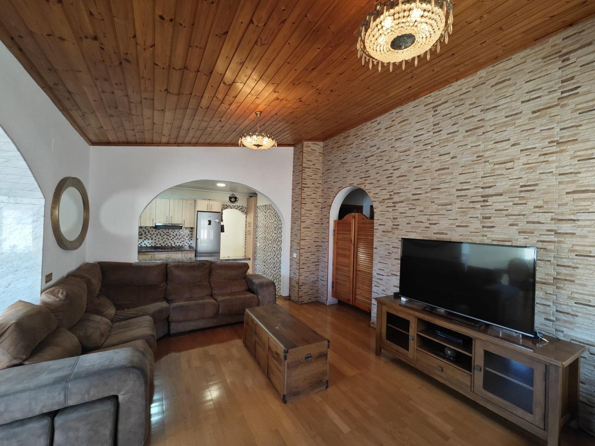 2 Bed Detached Villa in Orihuela Costa