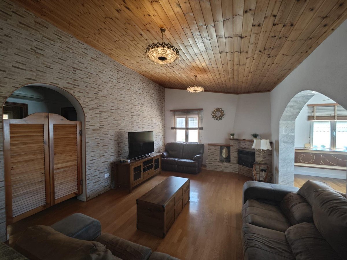 2 Bed Detached Villa in Orihuela Costa
