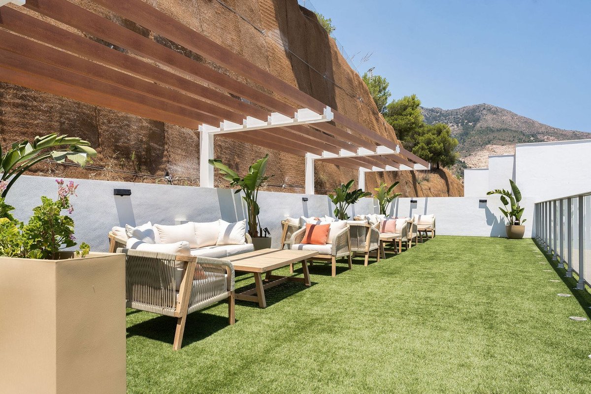 3 Bed Ground Floor Apartment in Benalmadena Pueblo