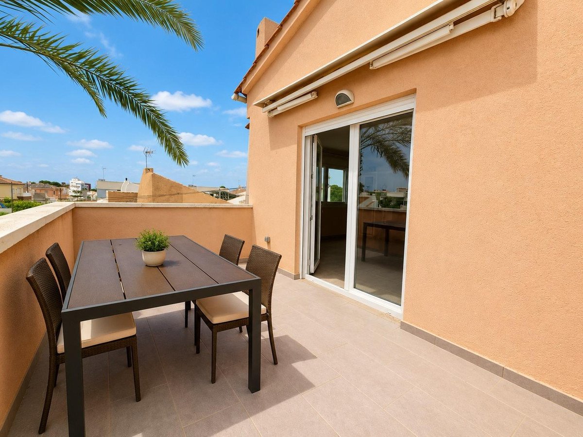 3 Bed Detached Villa in Mil Palmeras