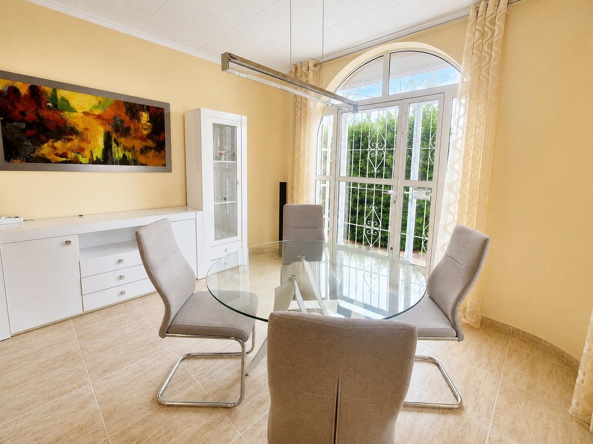 3 Bed Detached Villa in Mil Palmeras