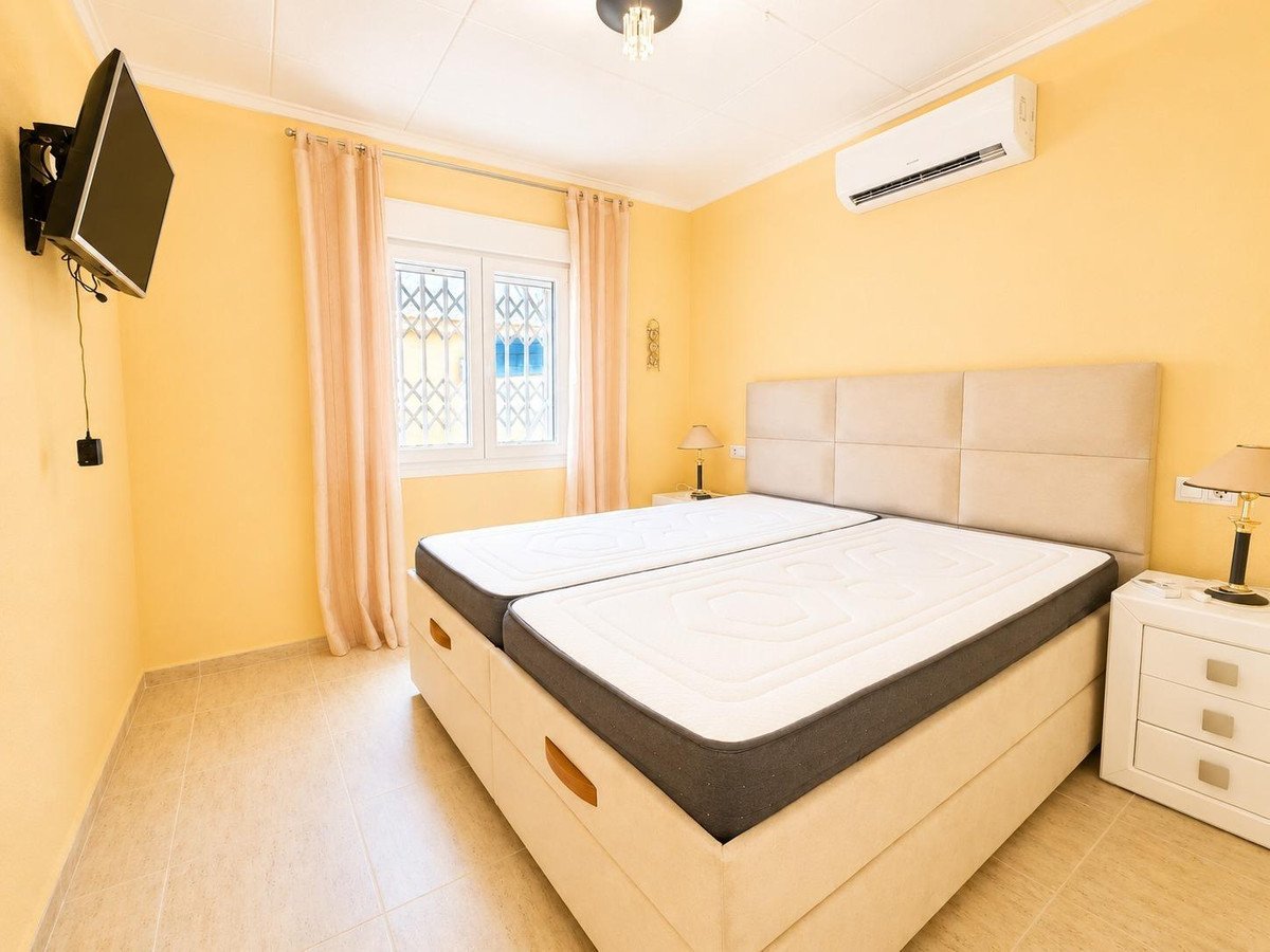3 Bed Detached Villa in Mil Palmeras