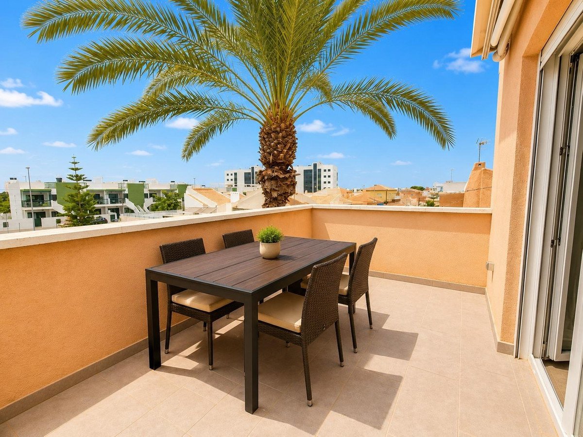 3 Bed Detached Villa in Mil Palmeras