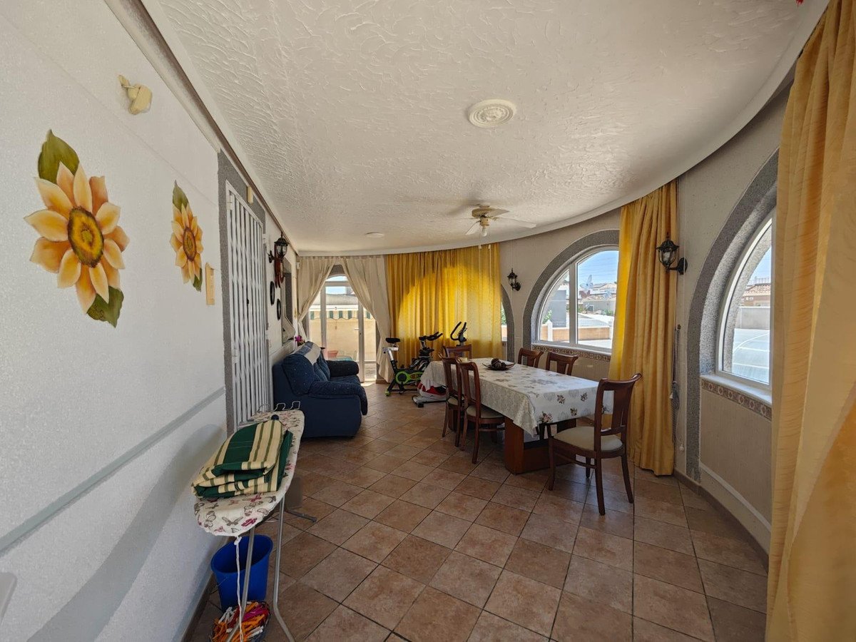 3 Bed Detached Villa in La Siesta