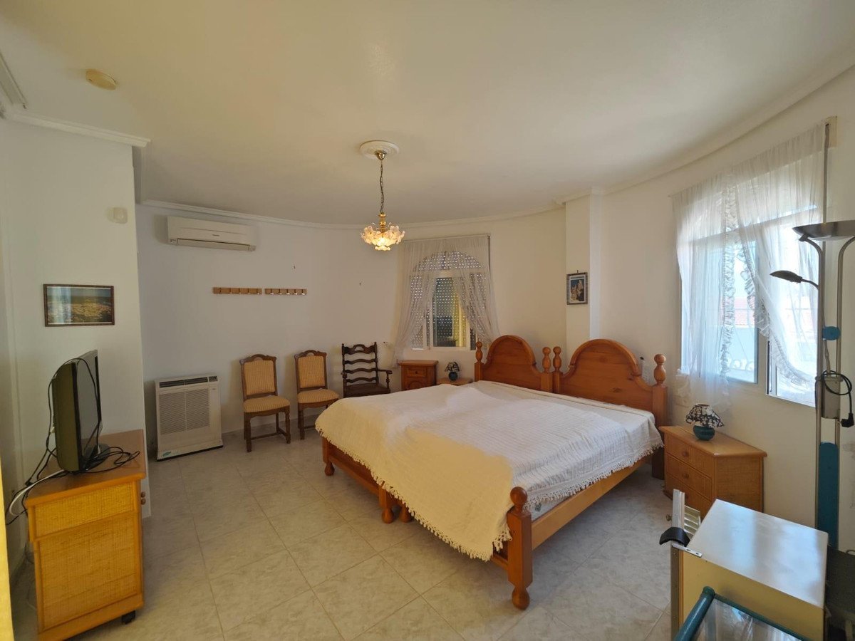 3 Bed Detached Villa in La Siesta