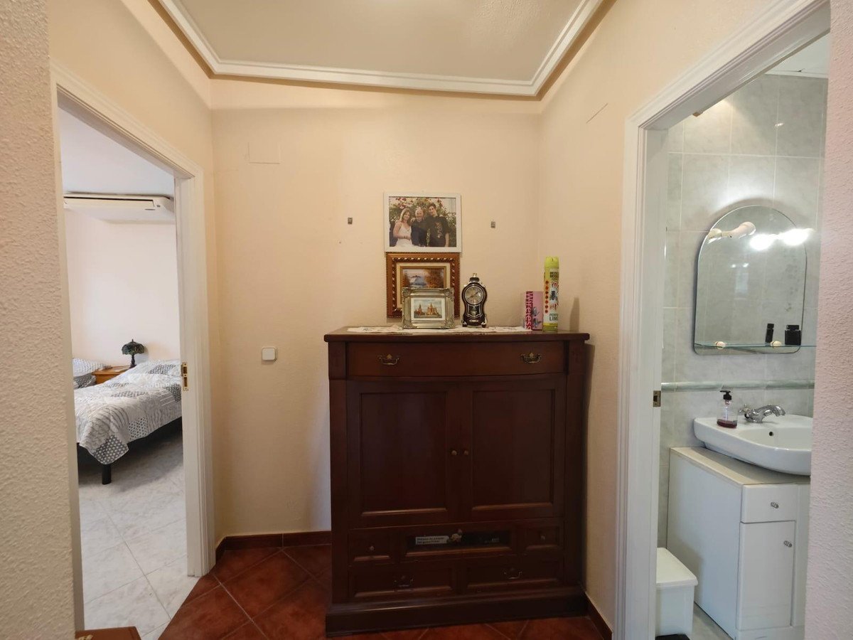 3 Bed Detached Villa in La Siesta
