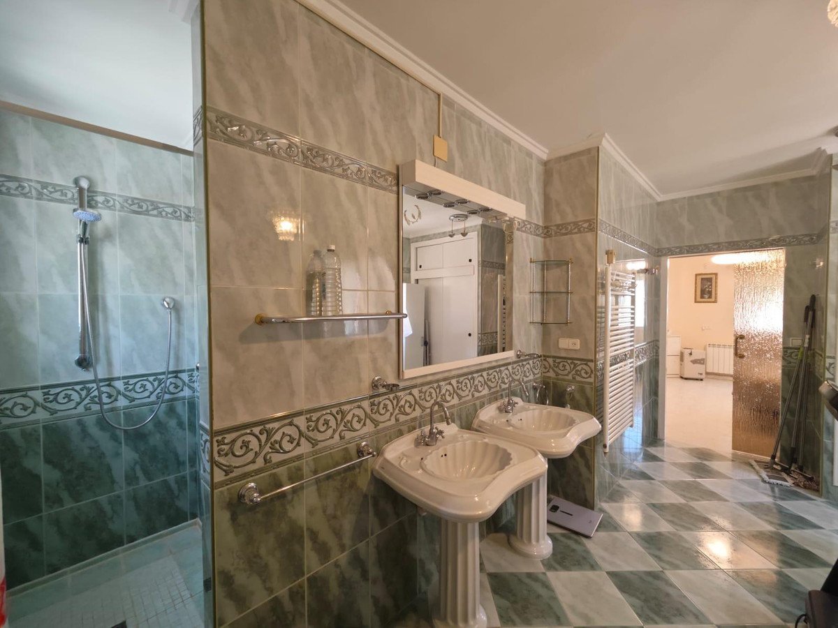 3 Bed Detached Villa in La Siesta