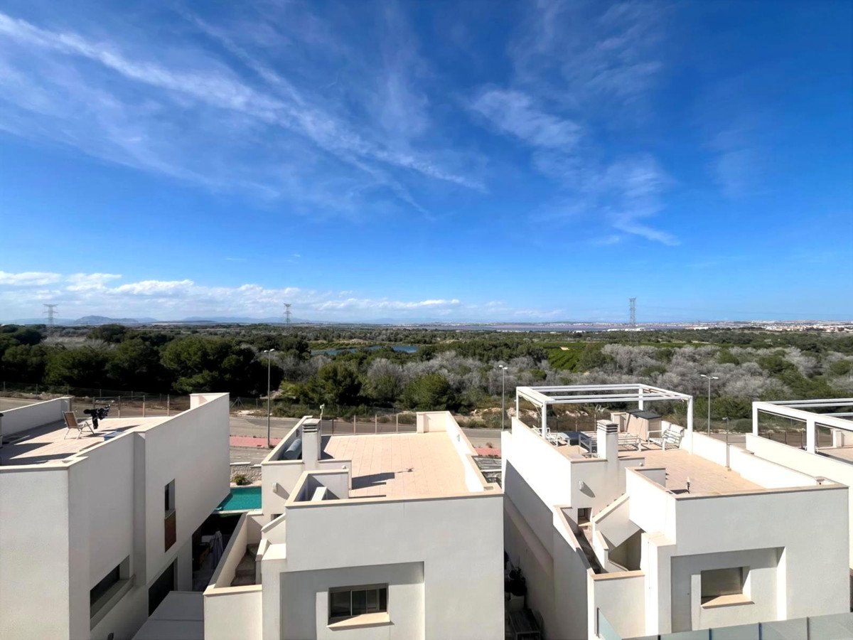3 Bed Detached Villa in Orihuela Costa