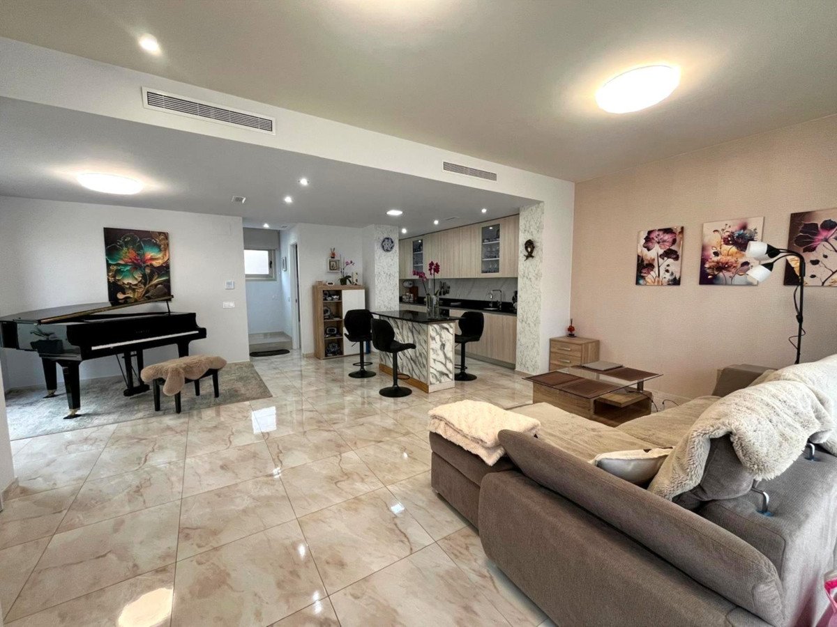 3 Bed Detached Villa in Orihuela Costa