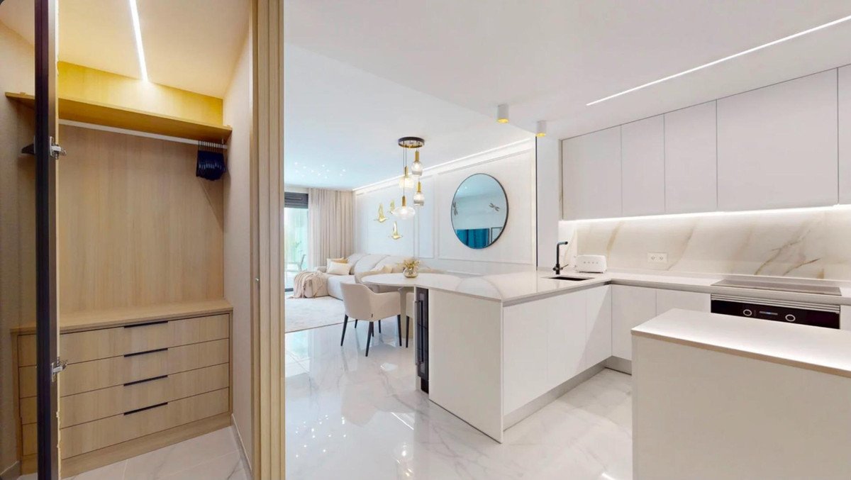 2 Bed Ground Floor Apartment in Playa Flamenca