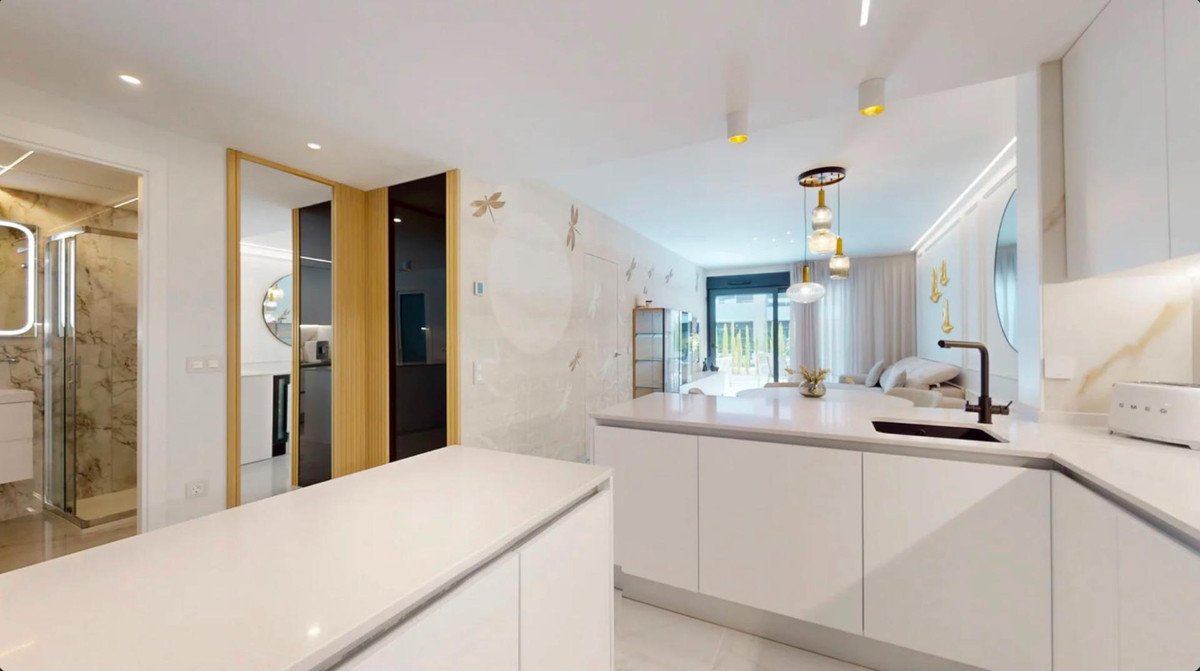 2 Bed Ground Floor Apartment in Playa Flamenca