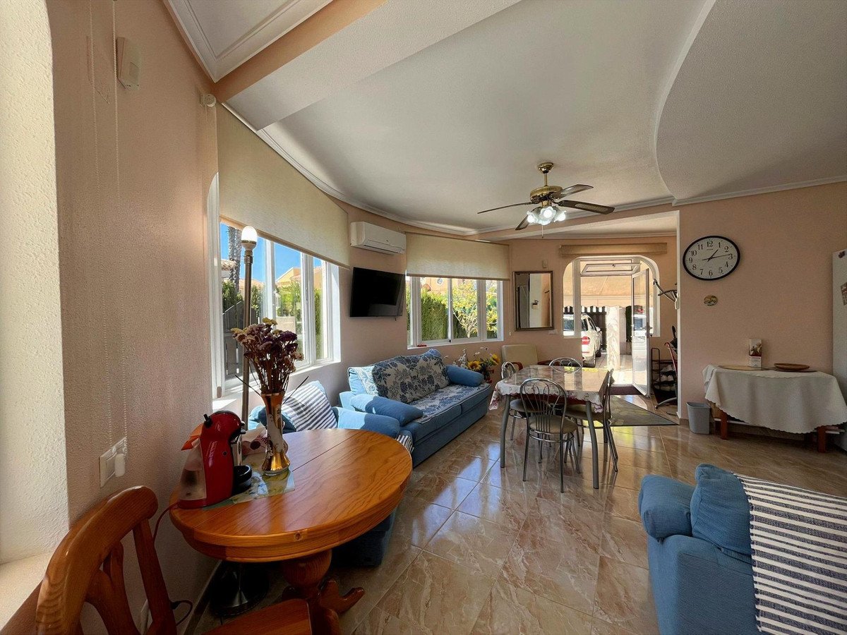 3 Bed Detached Villa in Playa Flamenca