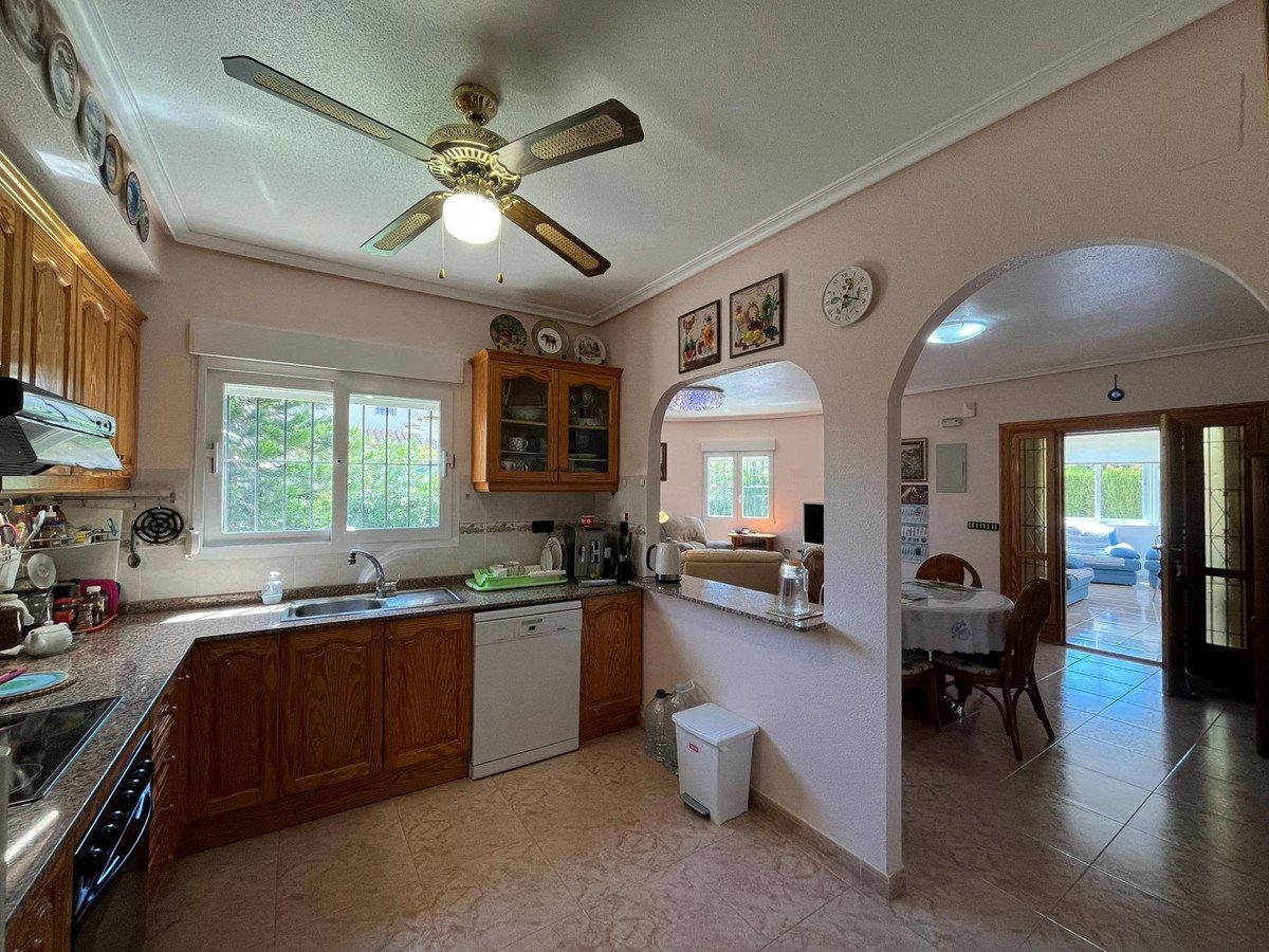 3 Bed Detached Villa in Playa Flamenca