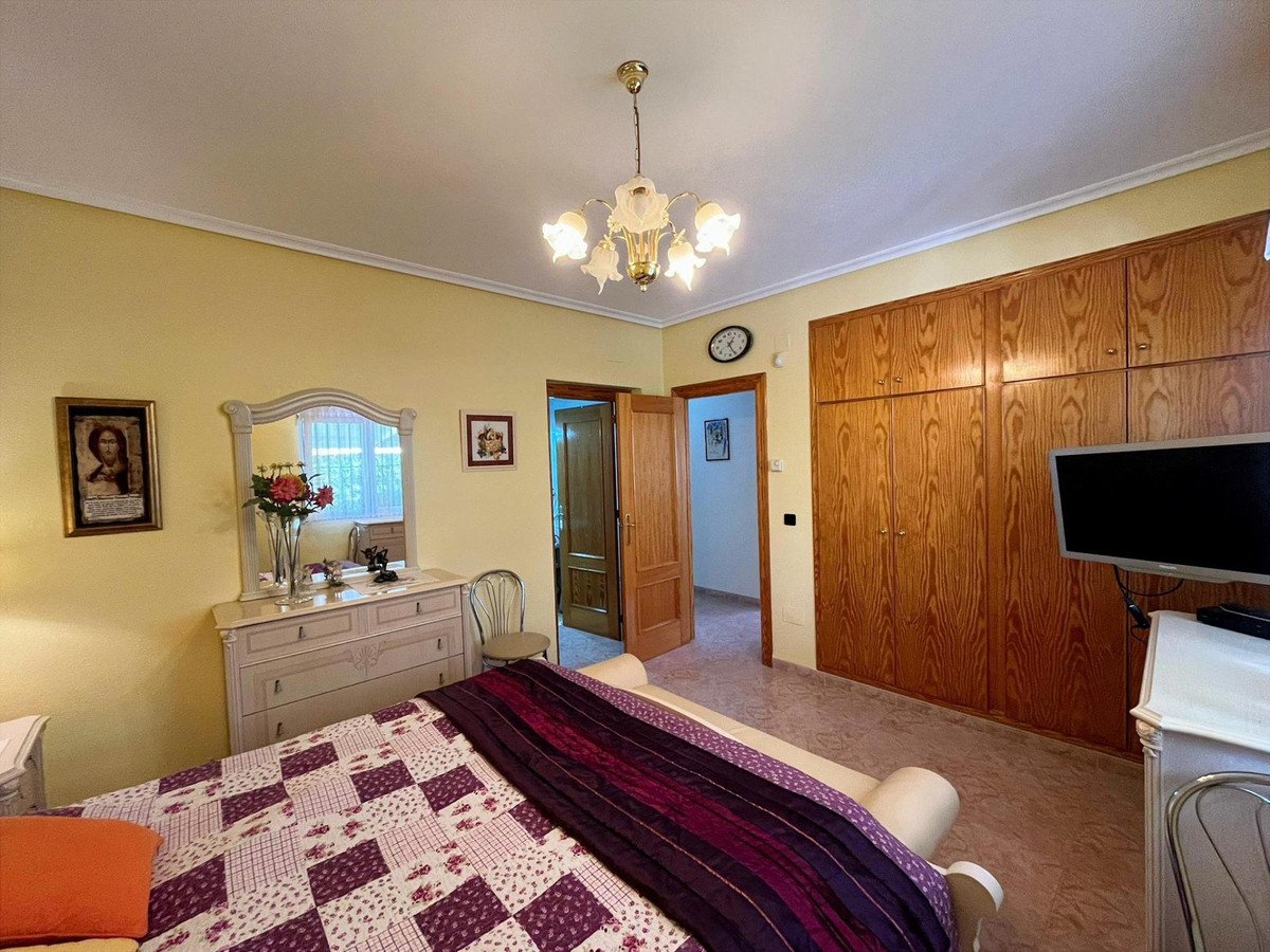3 Bed Detached Villa in Playa Flamenca