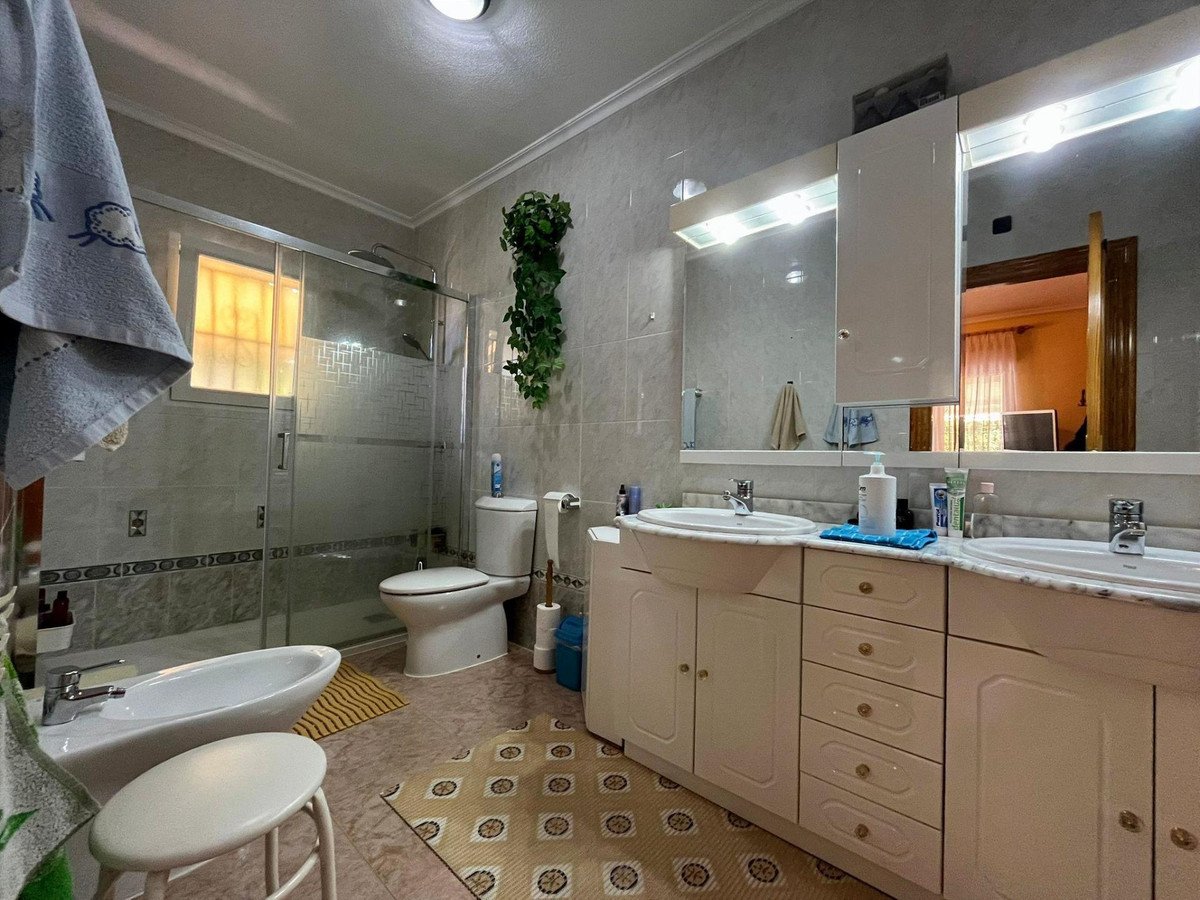 3 Bed Detached Villa in Playa Flamenca