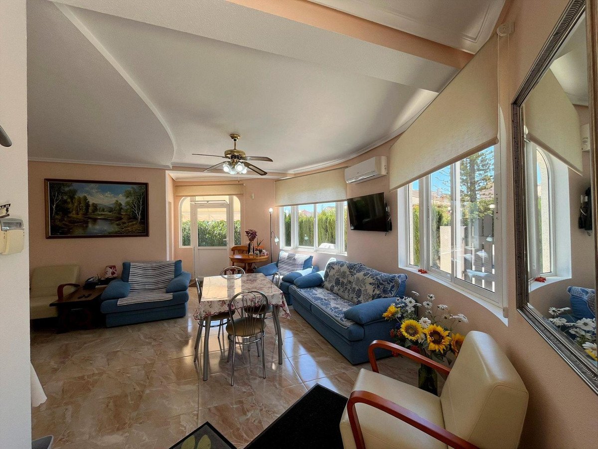 3 Bed Detached Villa in Playa Flamenca