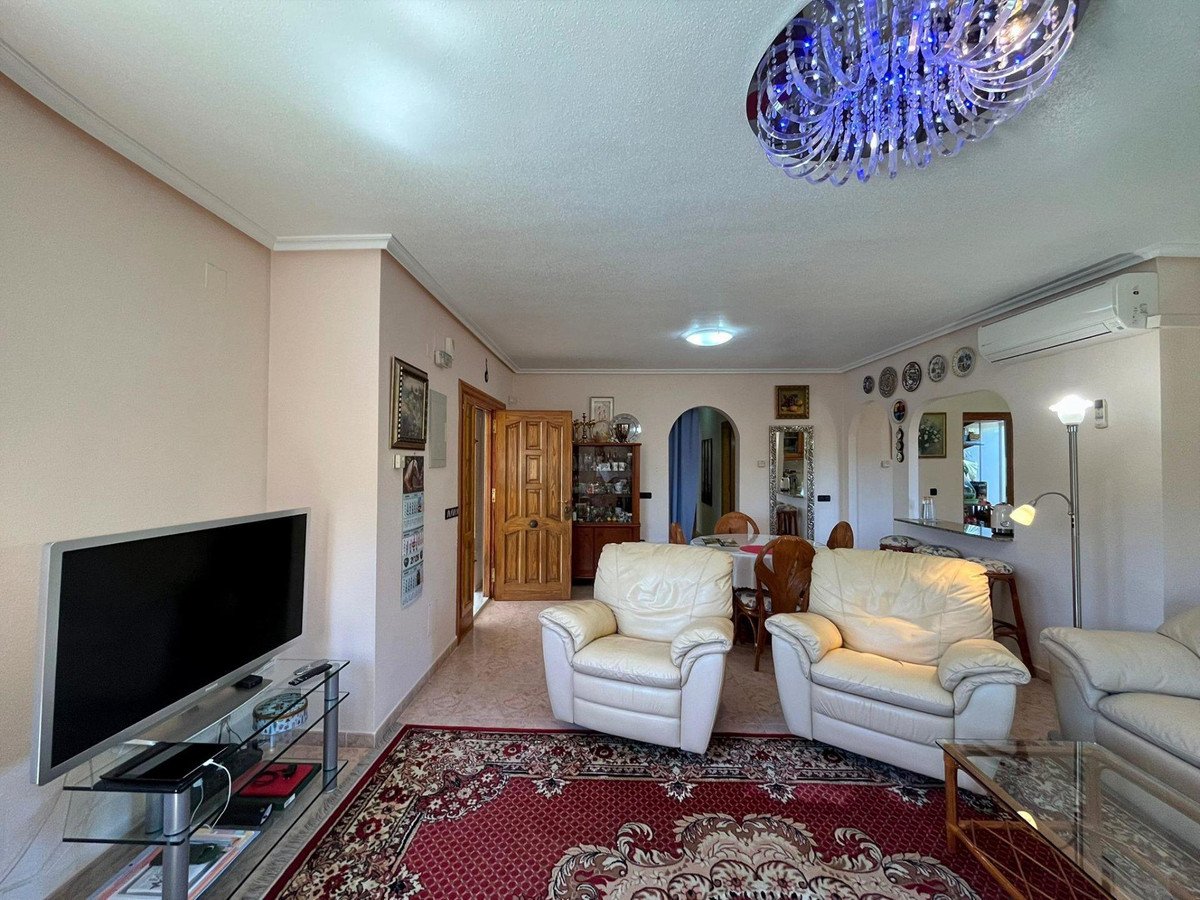 3 Bed Detached Villa in Playa Flamenca
