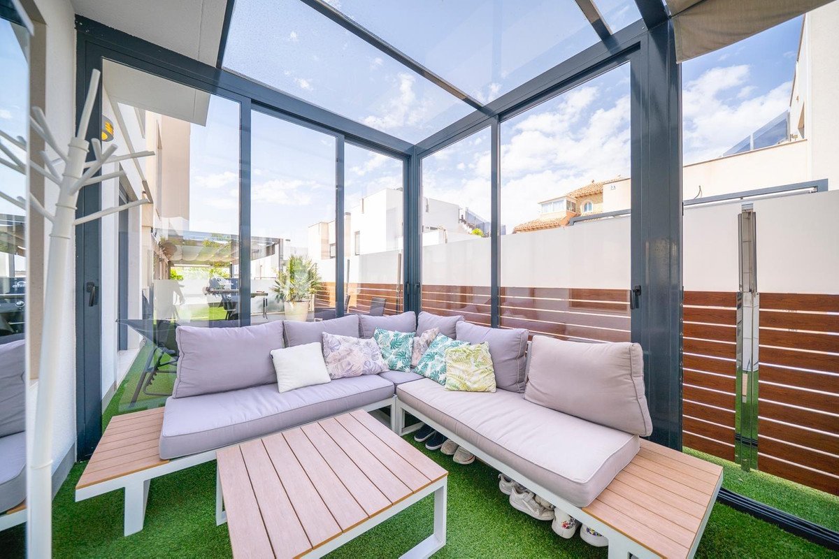 5 Bed Detached Villa in Aguas Nuevas