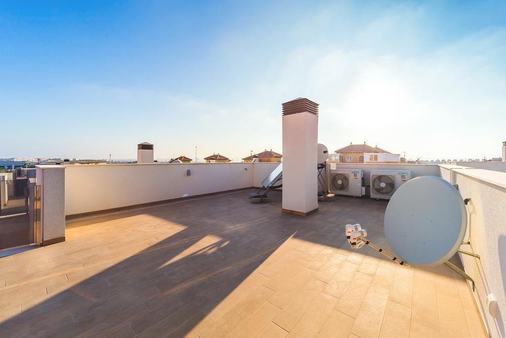 5 Bed Detached Villa in Aguas Nuevas