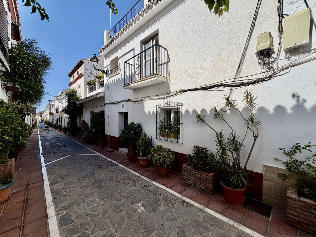 4 Bed Townhouse in Marbella