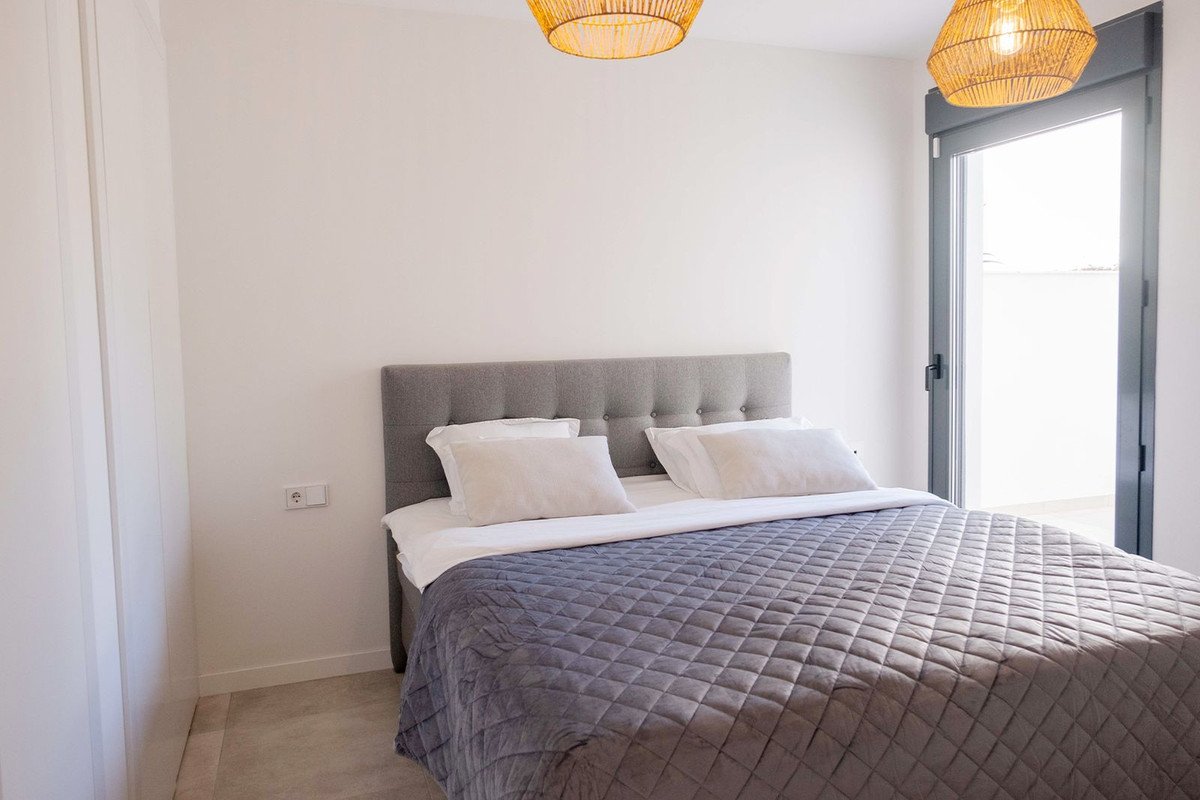 2 Bed Ground Floor Apartment in Estepona