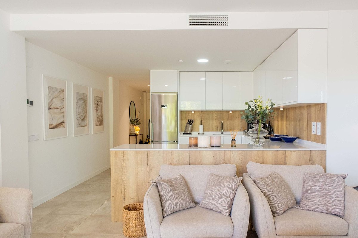 2 Bed Ground Floor Apartment in Estepona