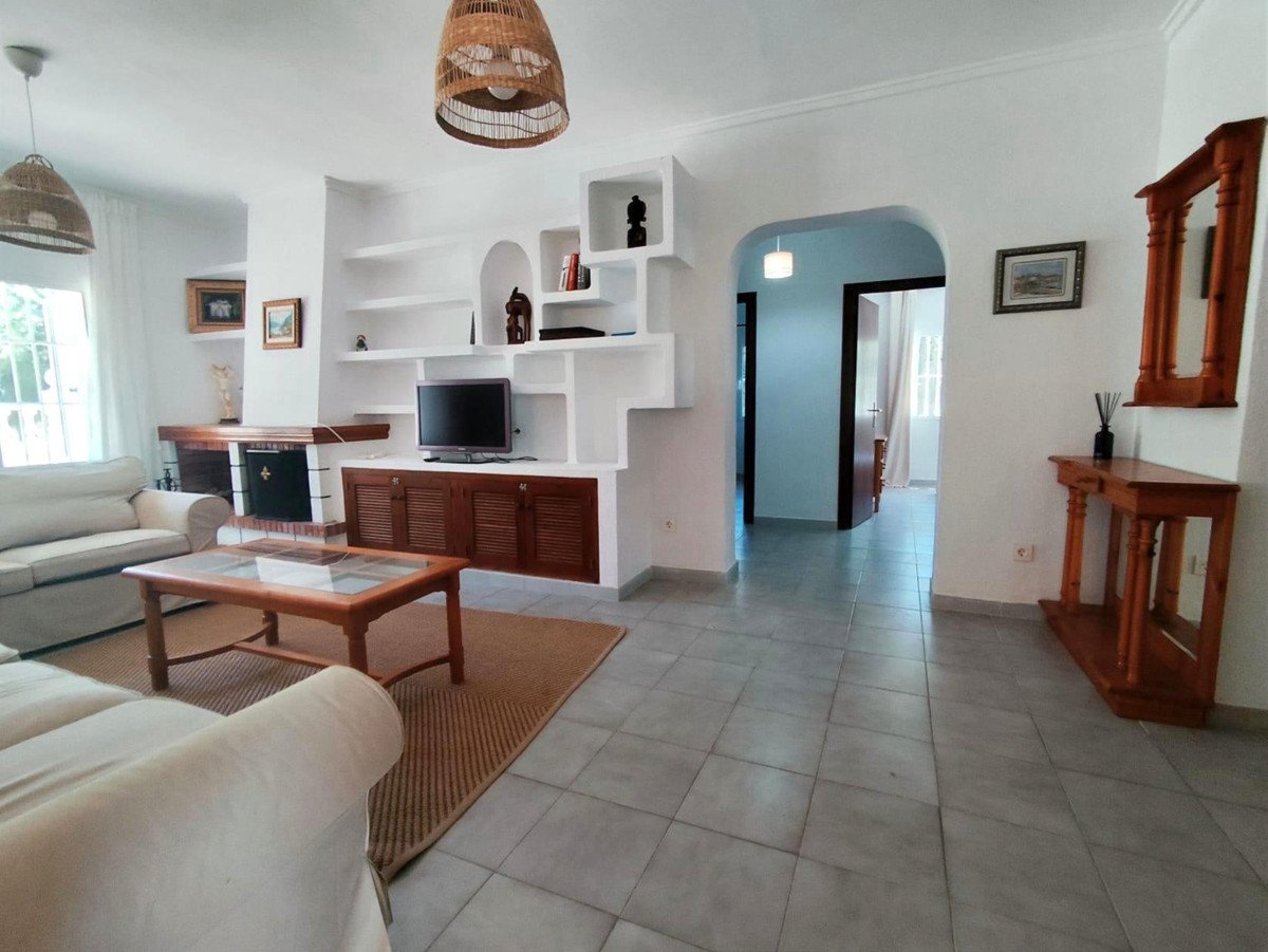 3 Bed Detached Villa in Cabo Roig