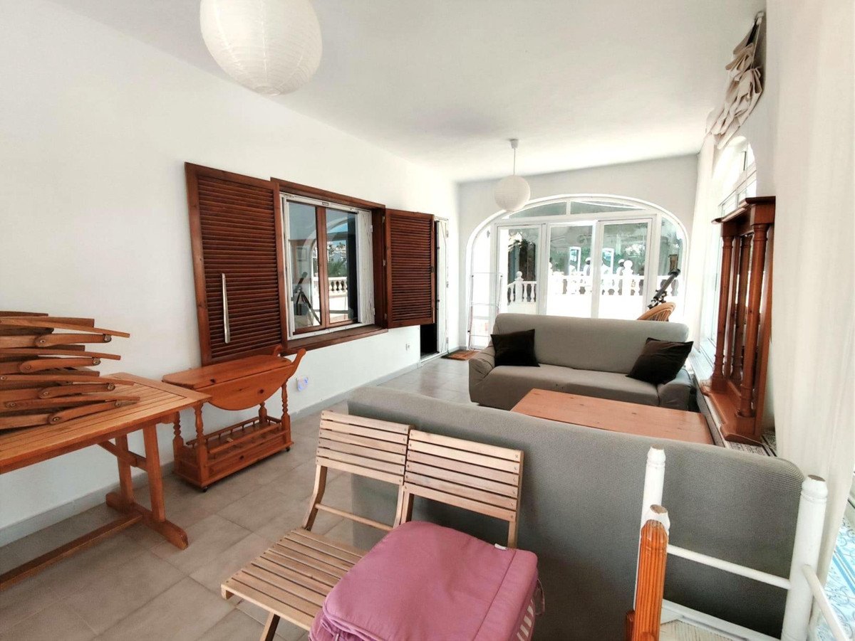 3 Bed Detached Villa in Cabo Roig