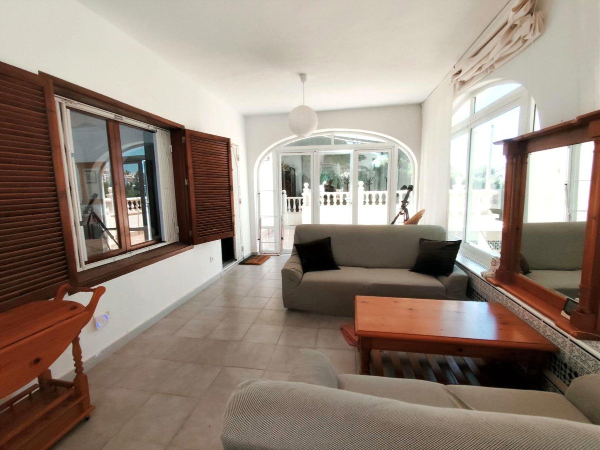 3 Bed Detached Villa in Cabo Roig