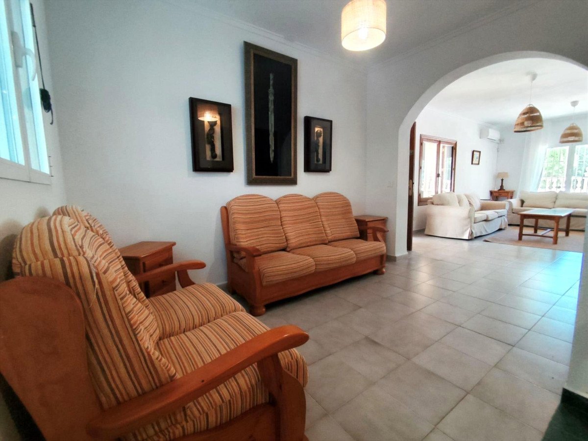 3 Bed Detached Villa in Cabo Roig