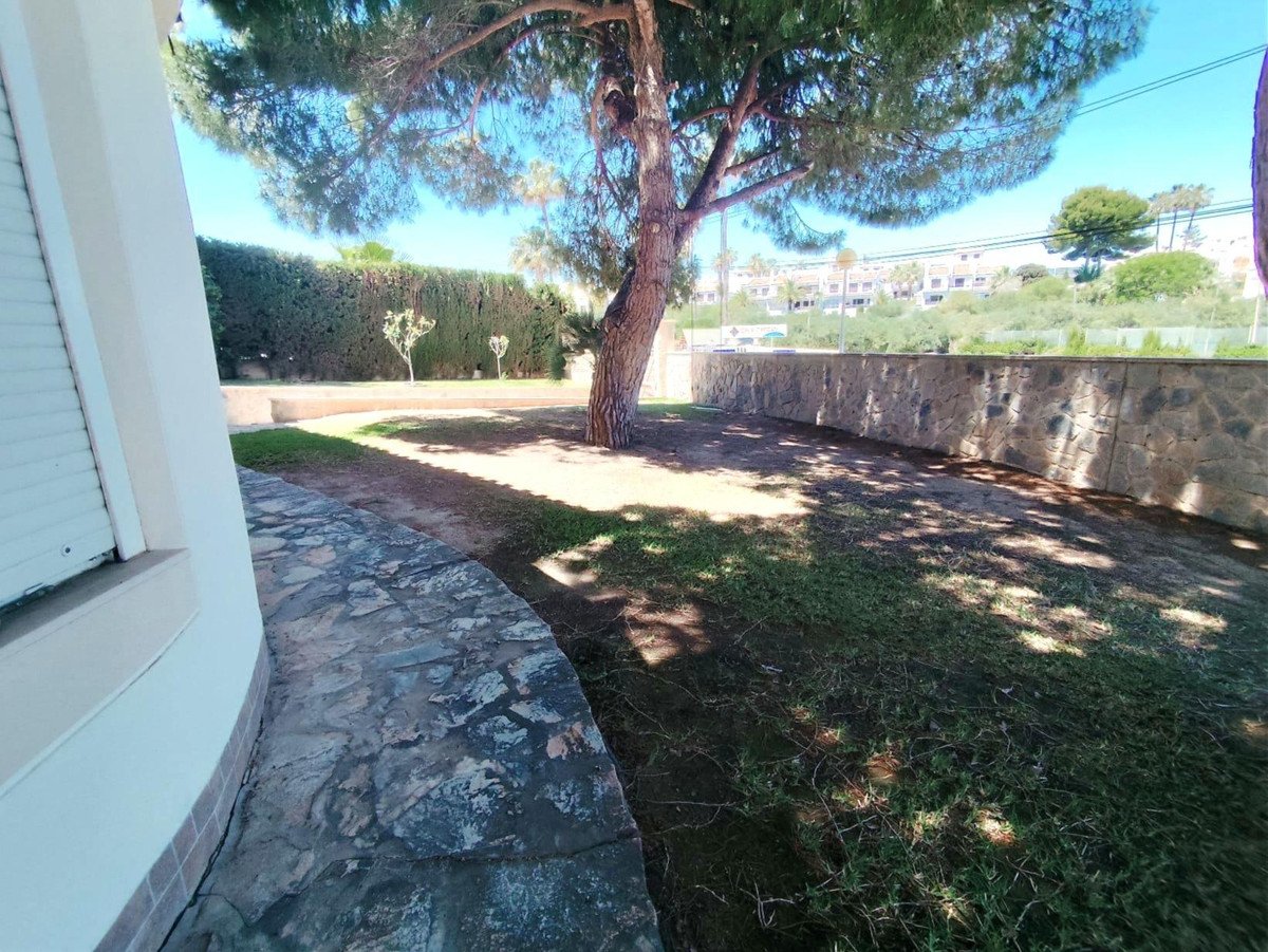 3 Bed Detached Villa in Cabo Roig