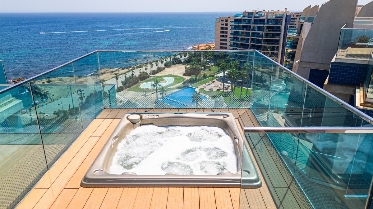 3 Bed Penthouse in Punta Prima