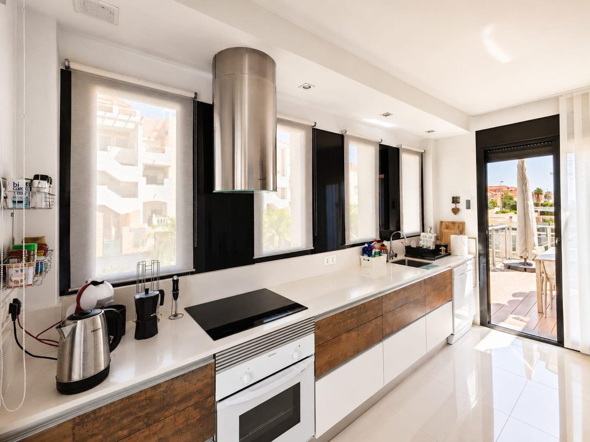 5 Bed Detached Villa in La Zenia