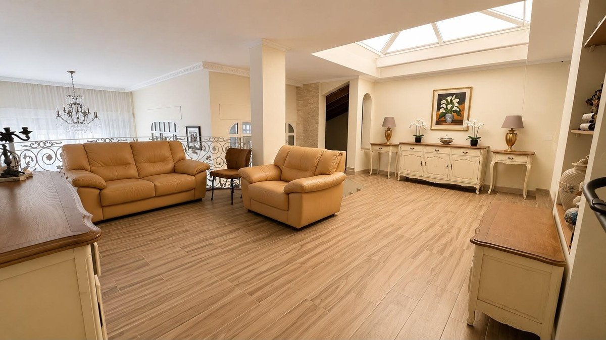 5 Bed Detached Villa in Campoamor