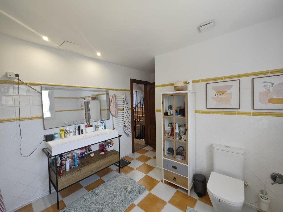 4 Bed Detached Villa in Campoamor