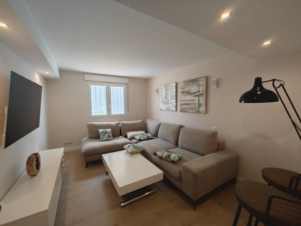 4 Bed Detached Villa in Campoamor