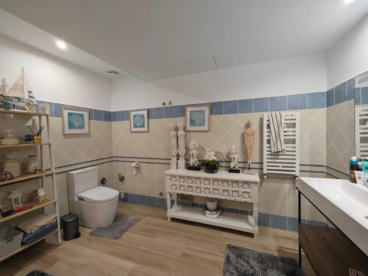 4 Bed Detached Villa in Campoamor