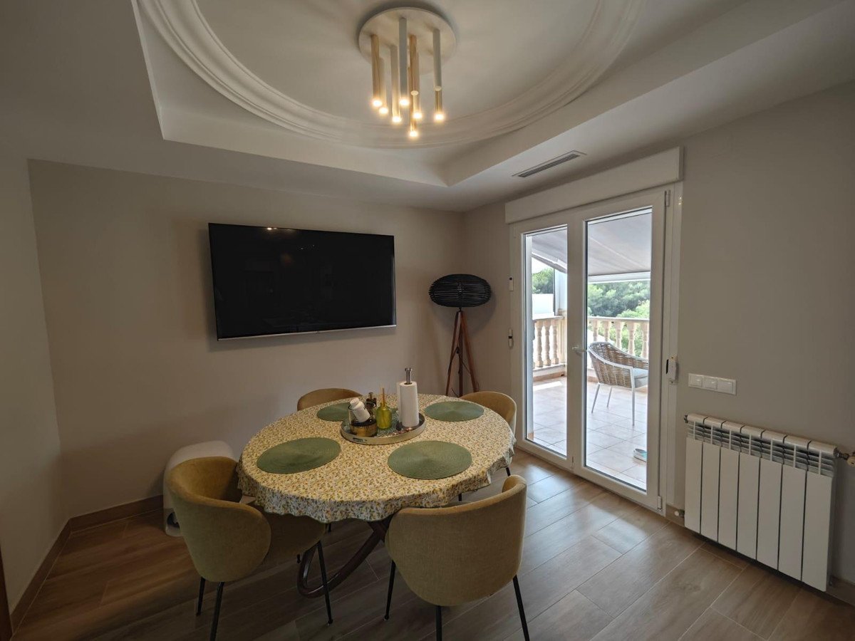4 Bed Detached Villa in Campoamor