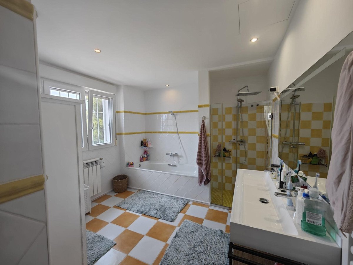 4 Bed Detached Villa in Campoamor