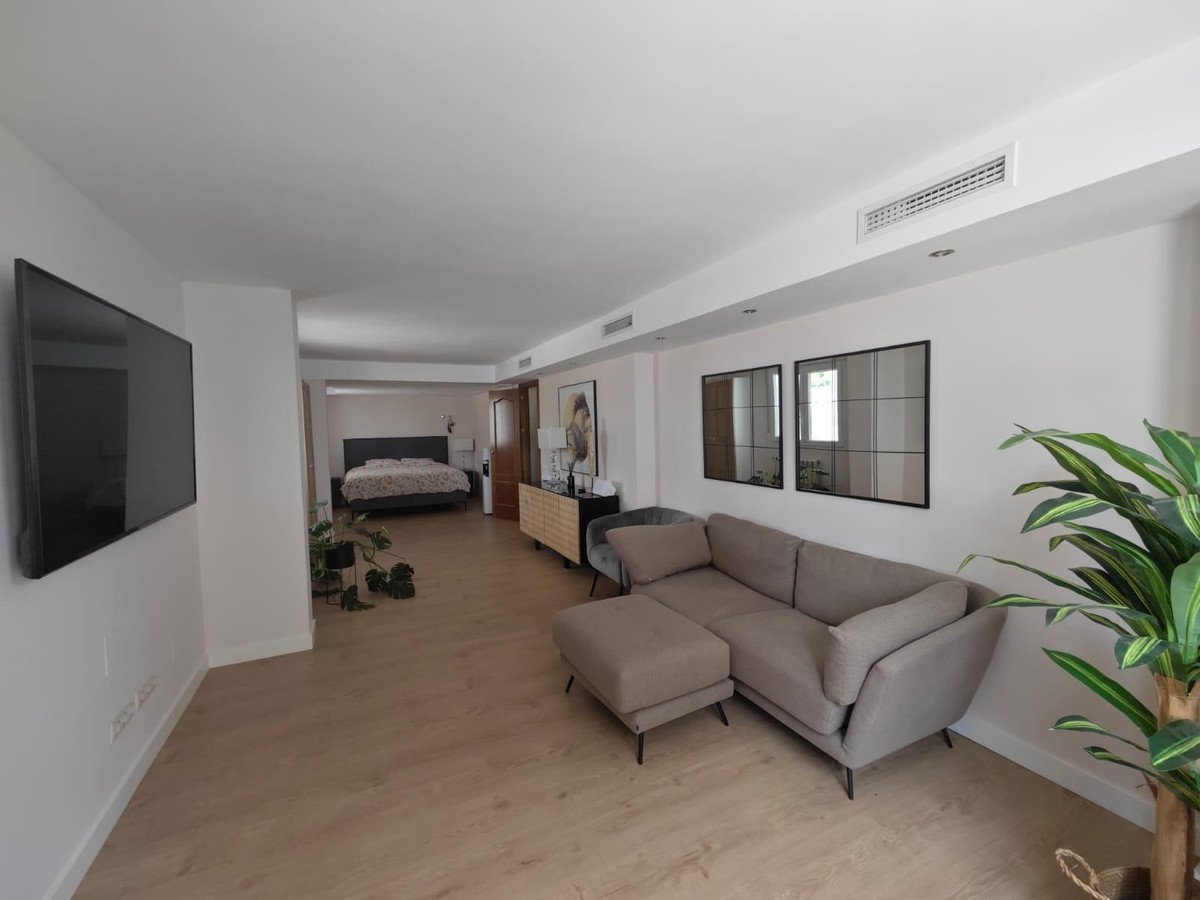 4 Bed Detached Villa in Campoamor
