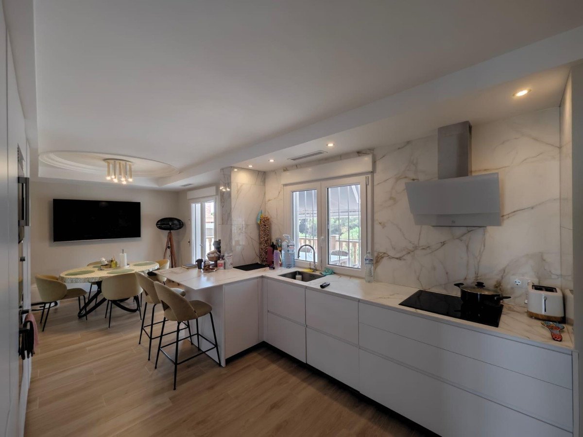 4 Bed Detached Villa in Campoamor